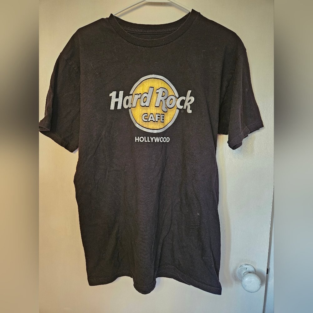 Hard rock Cafe Hollywood tee size Medium